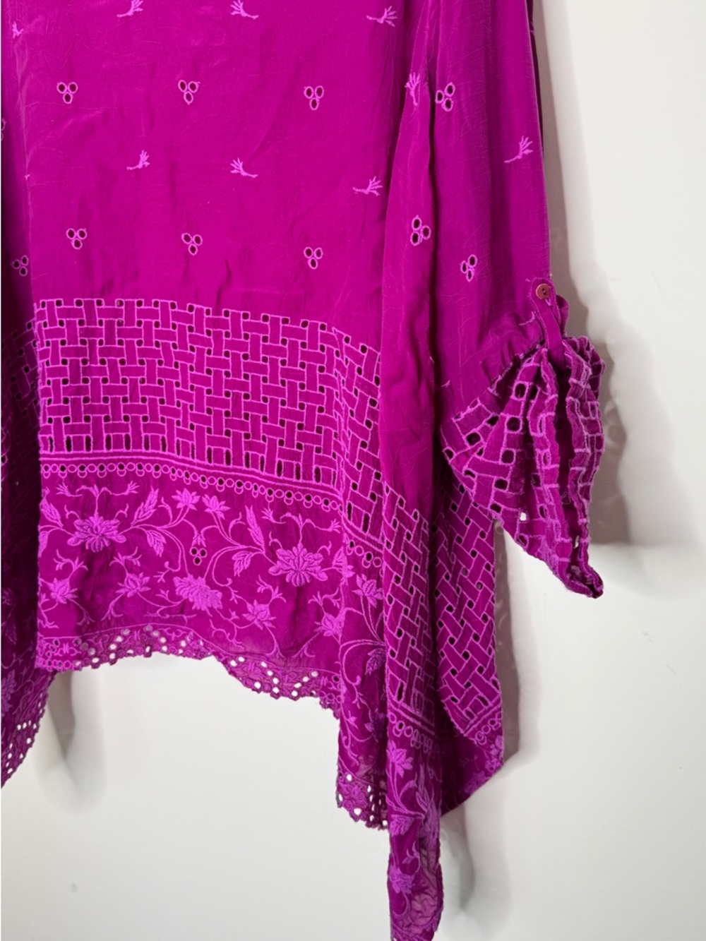Johnny Was Magenta V-Neck Boho Tunic - Picture 5 of 6
